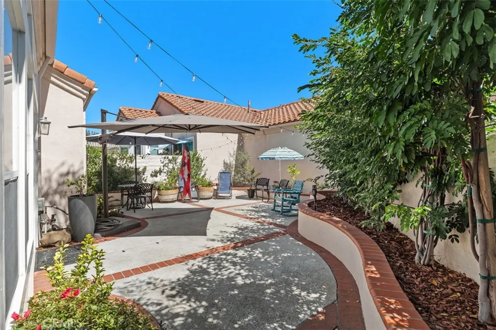 21121 Cancun Mission Viejo, CA 92692