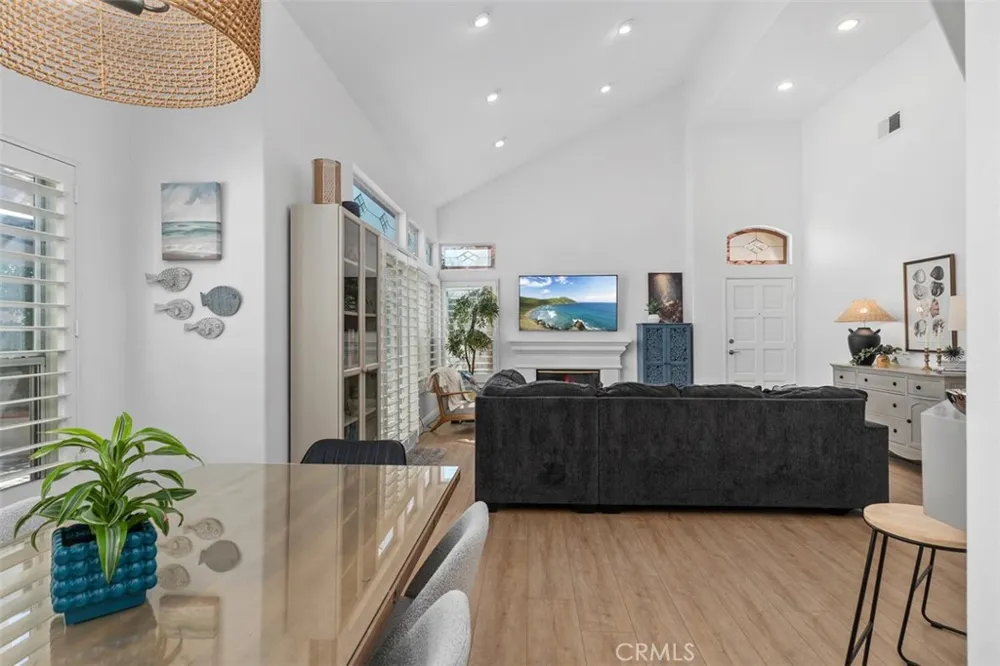 21121 Cancun Mission Viejo, CA 92692