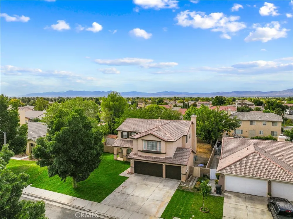 1606 Regents Street Lancaster, CA 93534