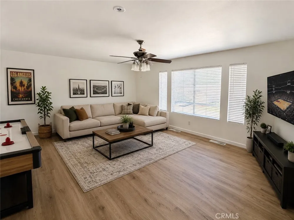 1606 Regents Street Lancaster, CA 93534