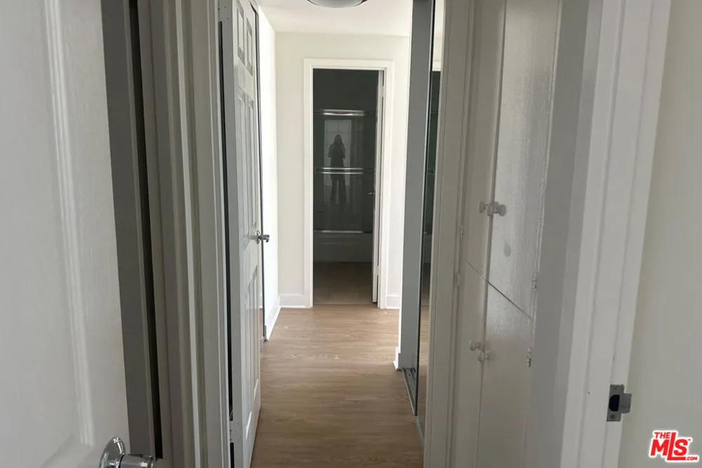 2700 Neilson Way #528 Santa Monica, CA 90405