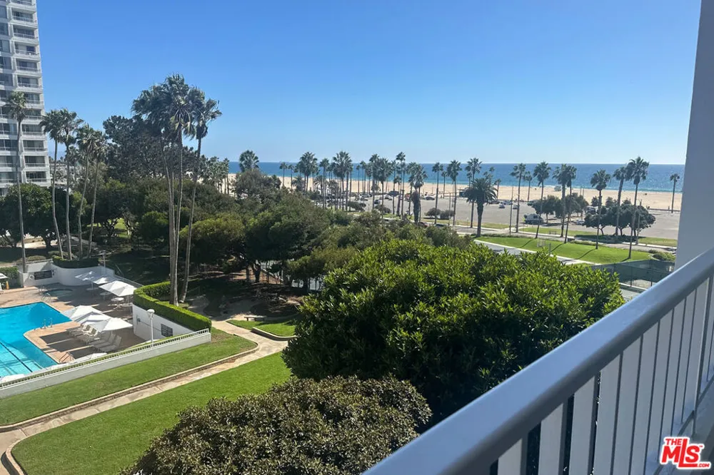 2700 Neilson Way #528 Santa Monica, CA 90405