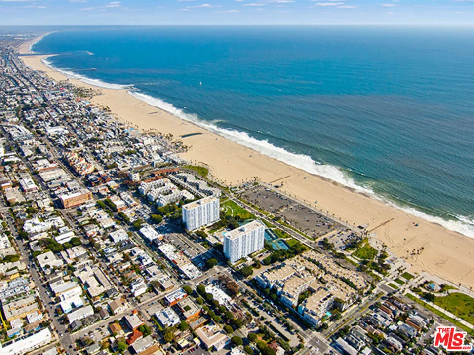2700 Neilson Way #528 Santa Monica, CA 90405