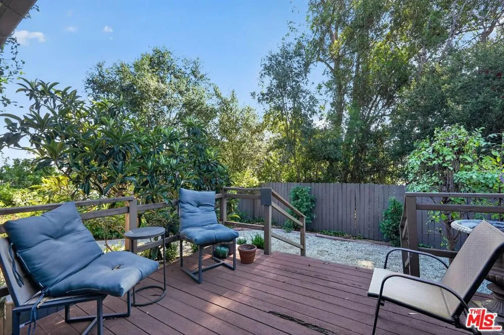 8147 Mulholland Drive Los Angeles, CA 90046