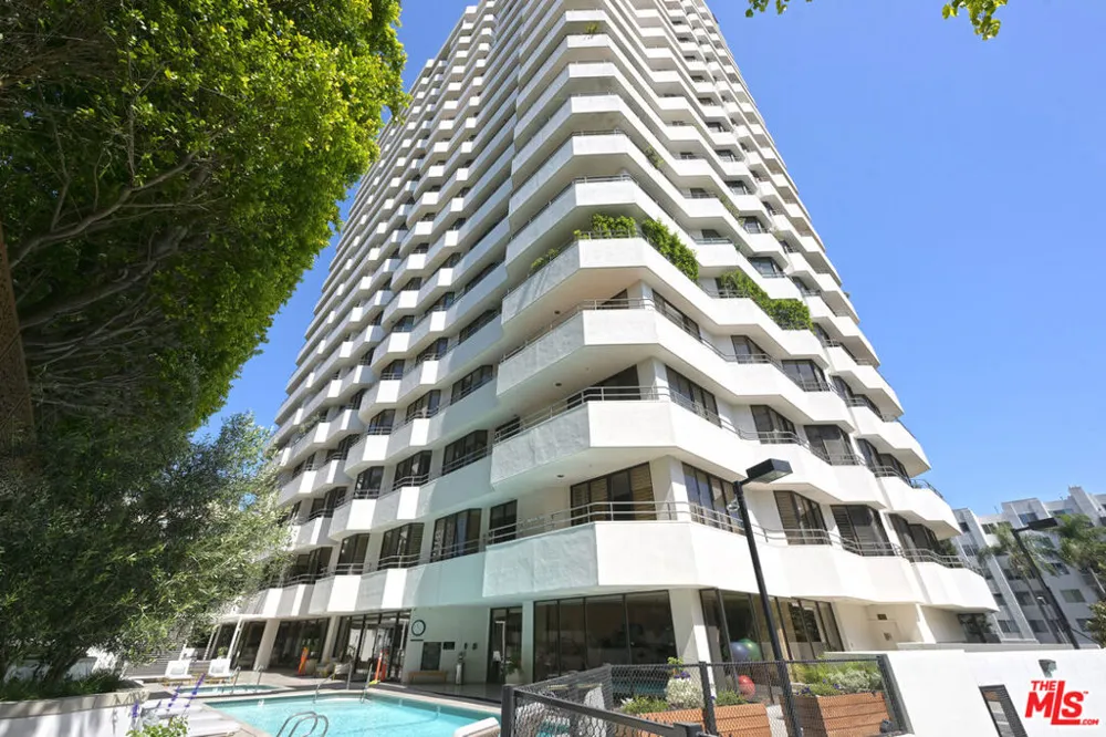 10601 Wilshire Boulevard #1404 Los Angeles, CA 90024
