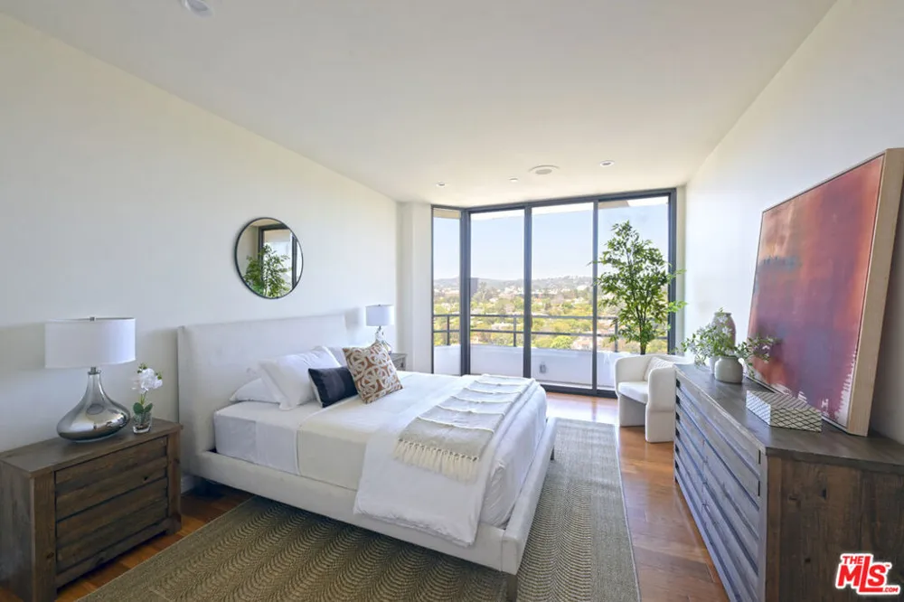 10601 Wilshire Boulevard #1404 Los Angeles, CA 90024