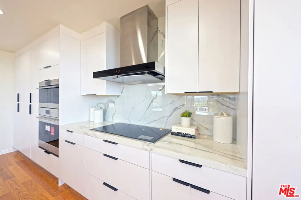 10601 Wilshire Boulevard #1404 Los Angeles, CA 90024