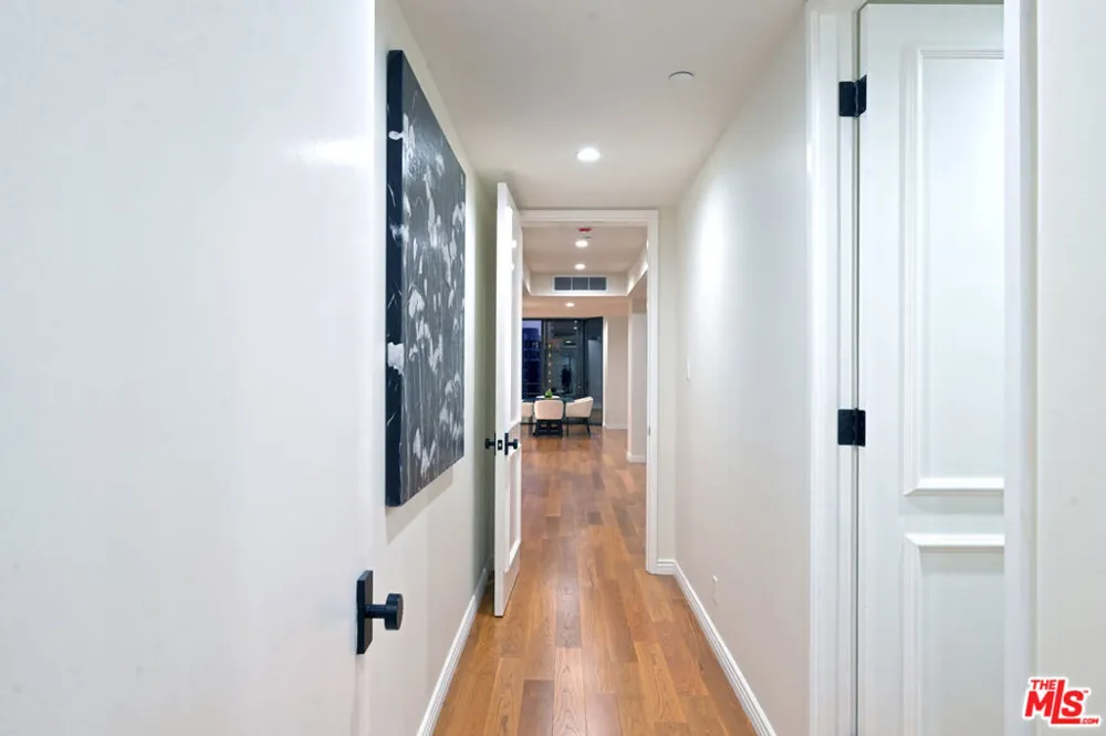 10601 Wilshire Boulevard #1404 Los Angeles, CA 90024