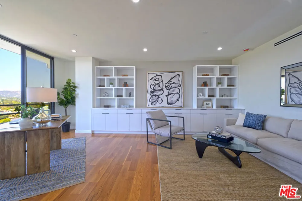 10601 Wilshire Boulevard #1404 Los Angeles, CA 90024