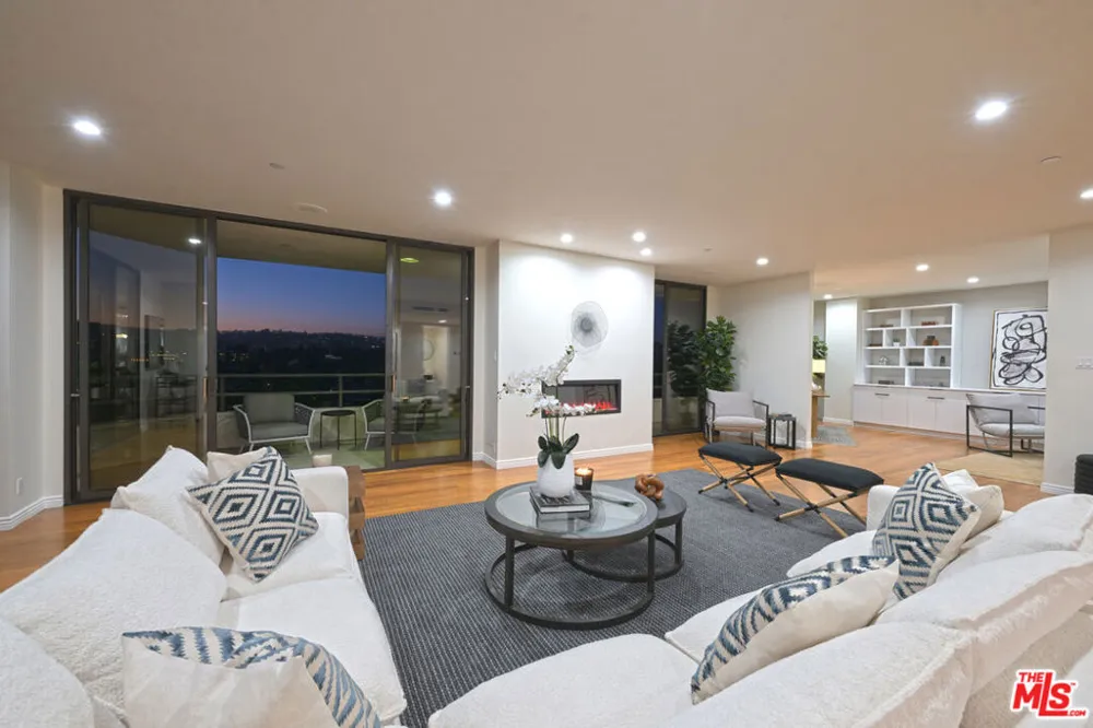 10601 Wilshire Boulevard #1404 Los Angeles, CA 90024