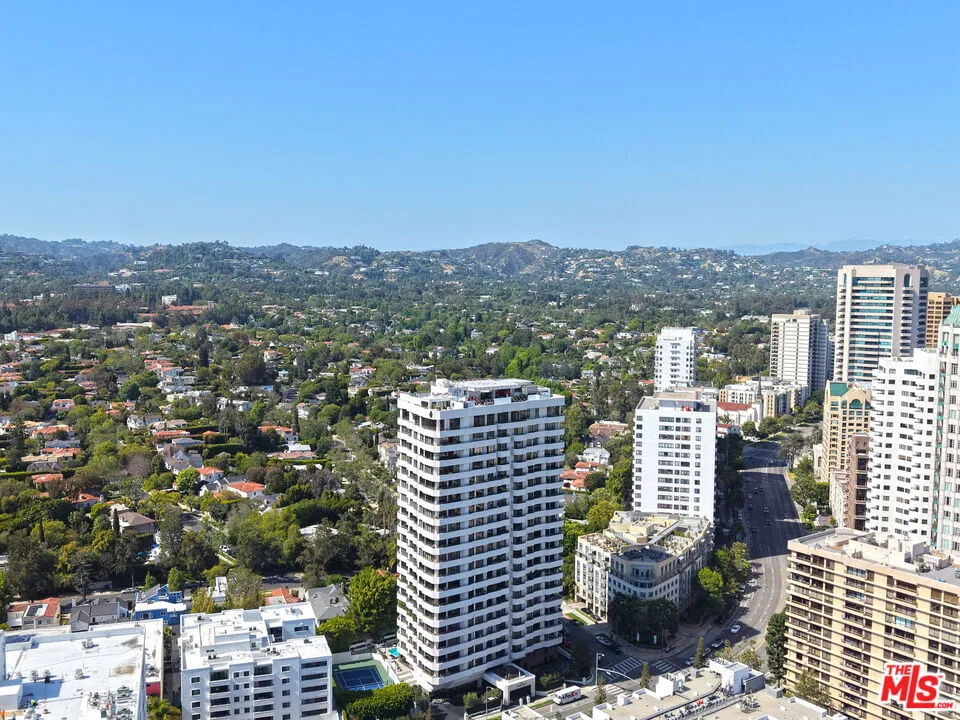 10601 Wilshire Boulevard #1404 Los Angeles, CA 90024