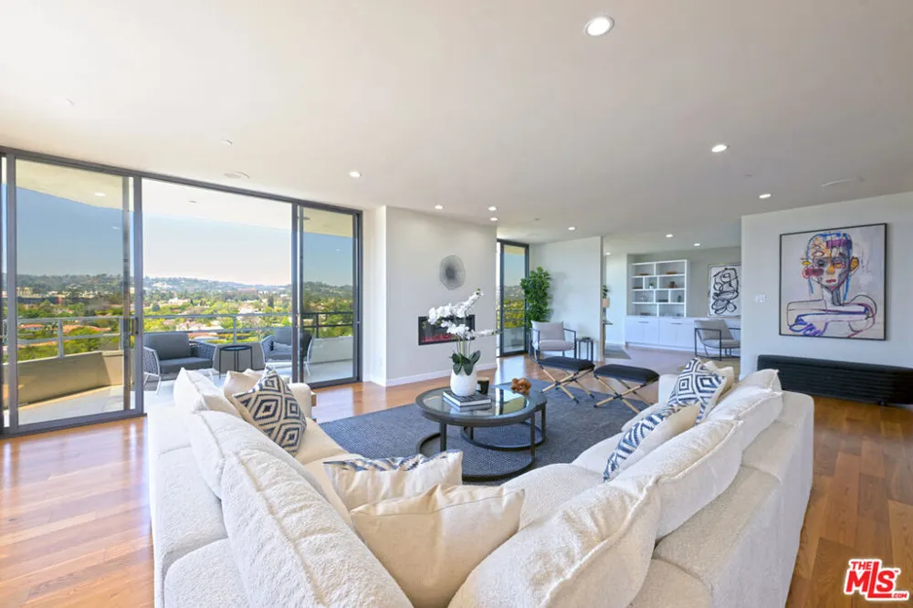 10601 Wilshire Boulevard #1404 Los Angeles, CA 90024