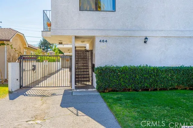 464 W Lexington Drive #3 Glendale, CA 91203