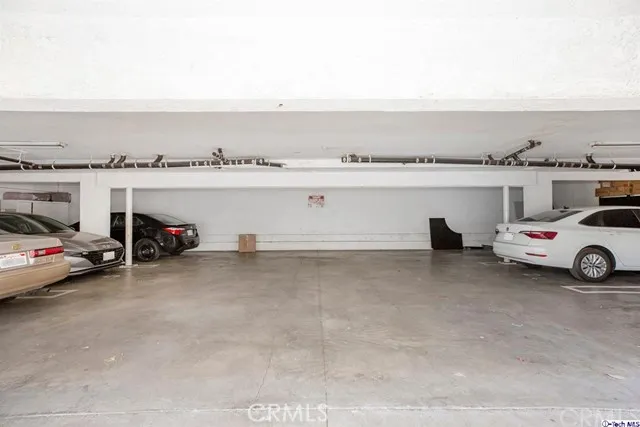 464 W Lexington Drive #3 Glendale, CA 91203