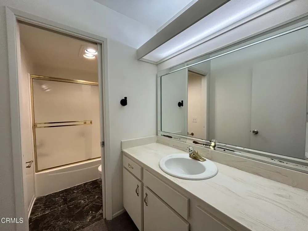 1001 Creekside Way #F Ojai, CA 93023