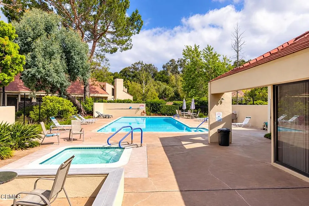 1001 Creekside Way #F Ojai, CA 93023