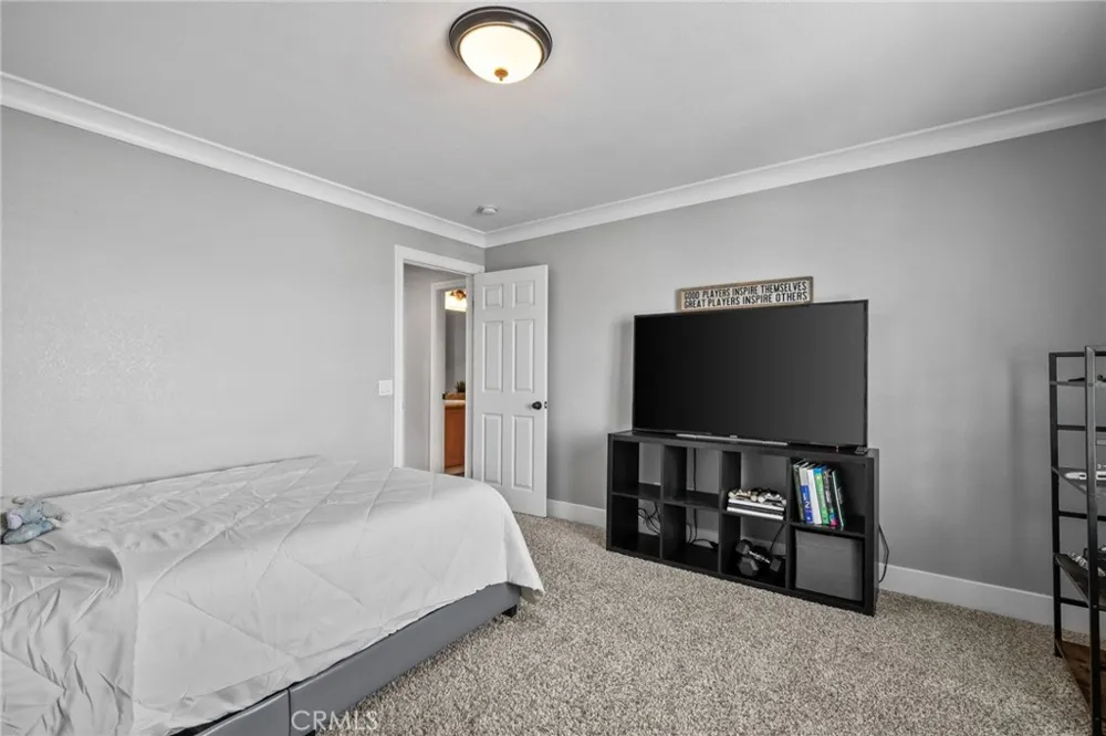 6258 Rolling Meadow Eastvale, CA 92880
