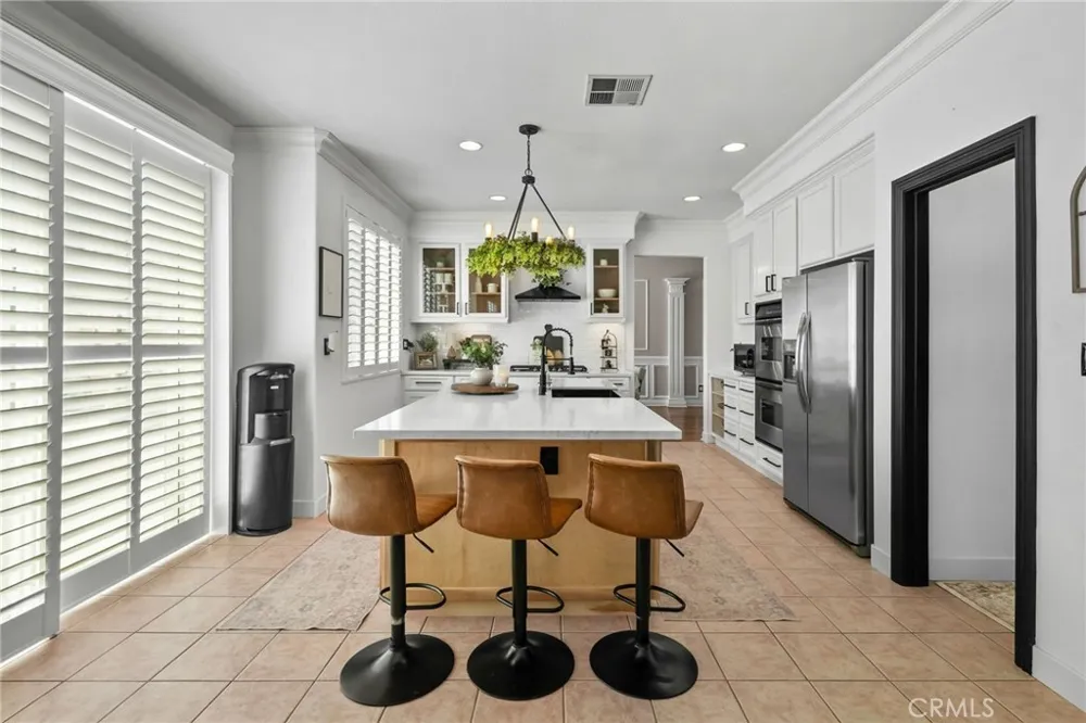 6258 Rolling Meadow Eastvale, CA 92880
