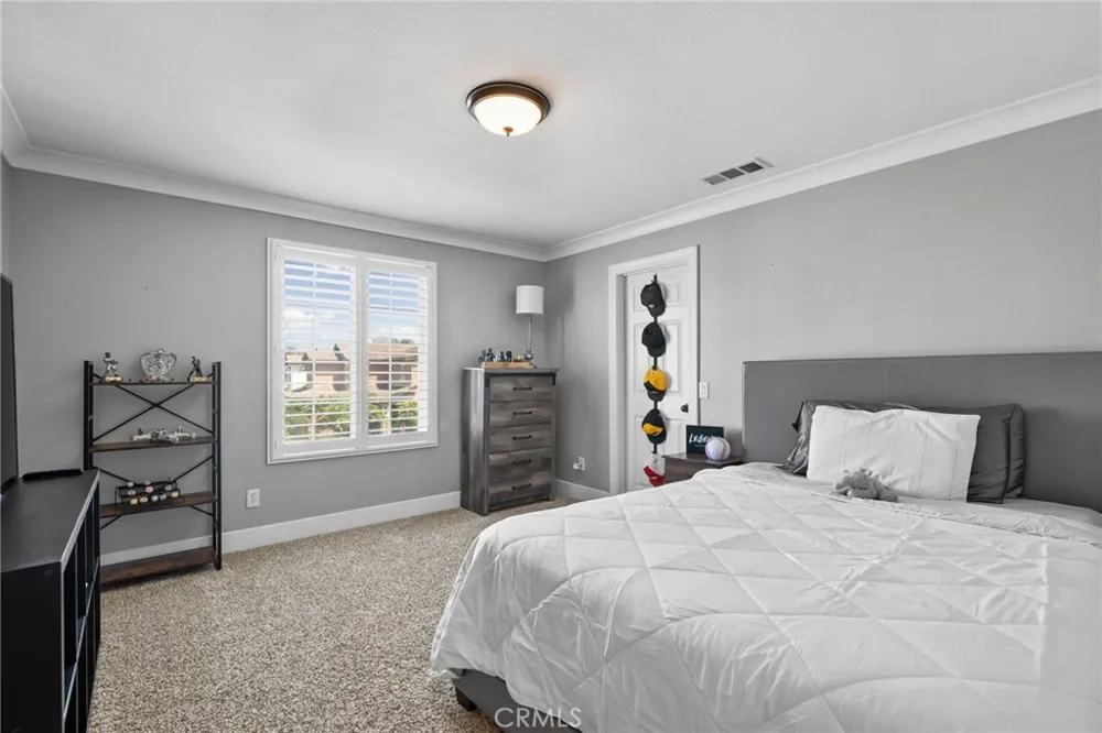 6258 Rolling Meadow Eastvale, CA 92880