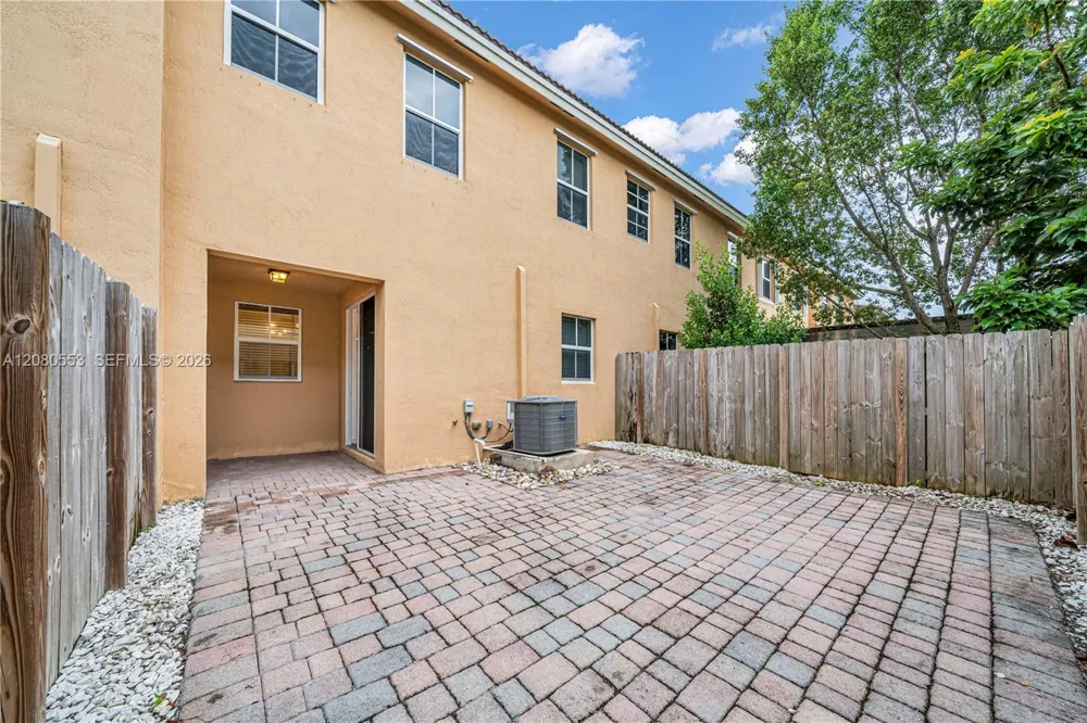 1426 SE 24th Ter Homestead, FL 33035
