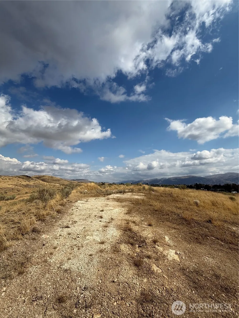 0 17 & 18 Grey Goose Road Omak, WA 98841