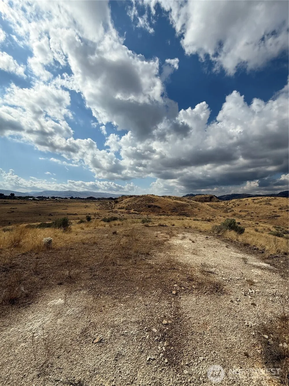 0 17 & 18 Grey Goose Road Omak, WA 98841