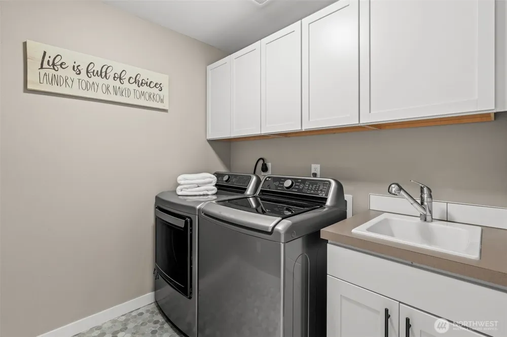 23240 46th Avenue E Spanaway, WA 98387