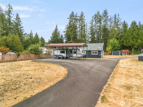570 E Budd Drive