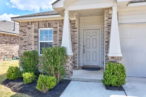 1233 WhippleTree Trail
