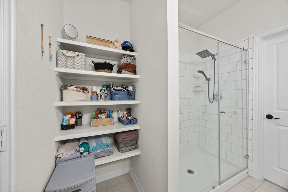 1233 WhippleTree Trail Georgetown, TX 78626