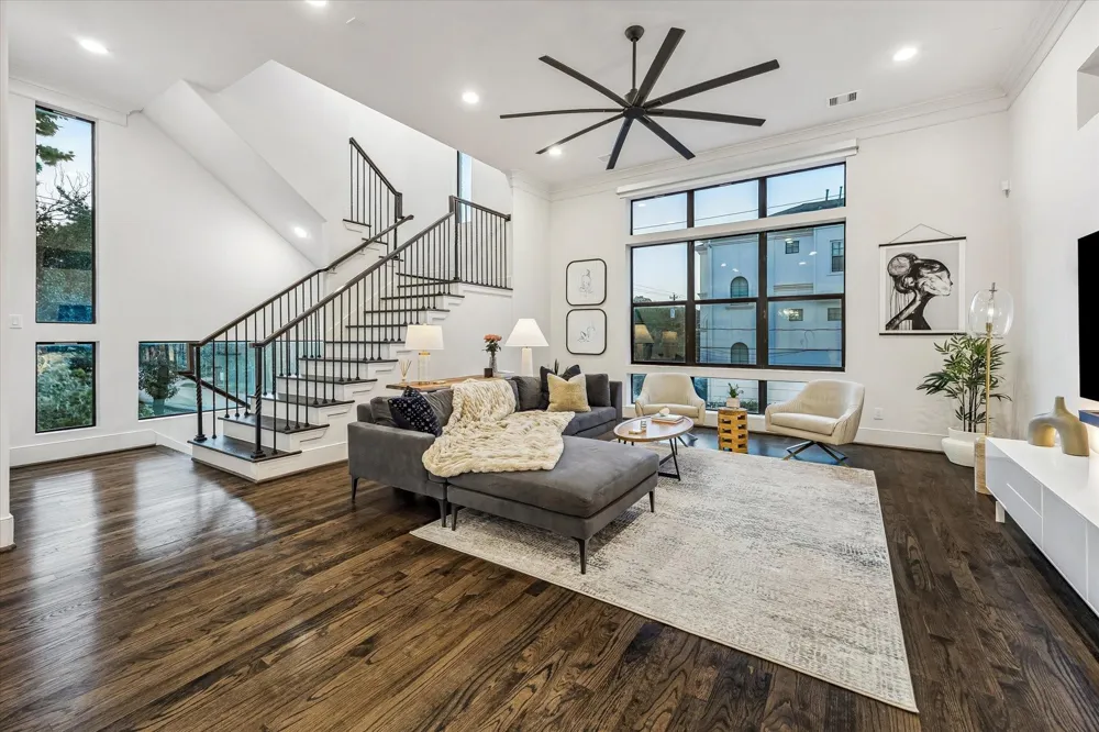 520 Knox Street Houston, TX 77007