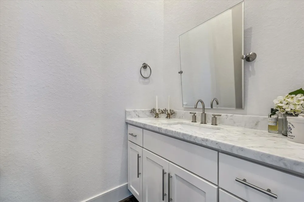 520 Knox Street Houston, TX 77007