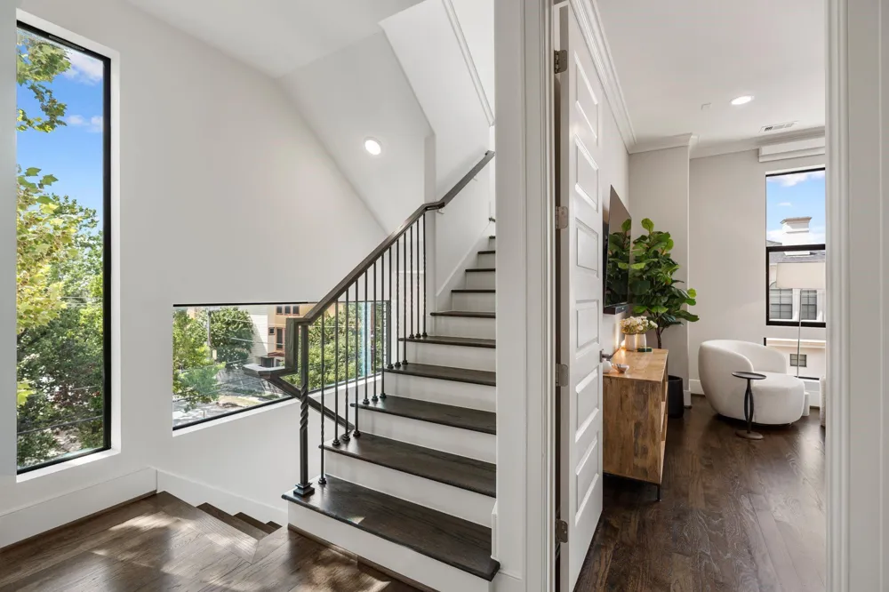 520 Knox Street Houston, TX 77007
