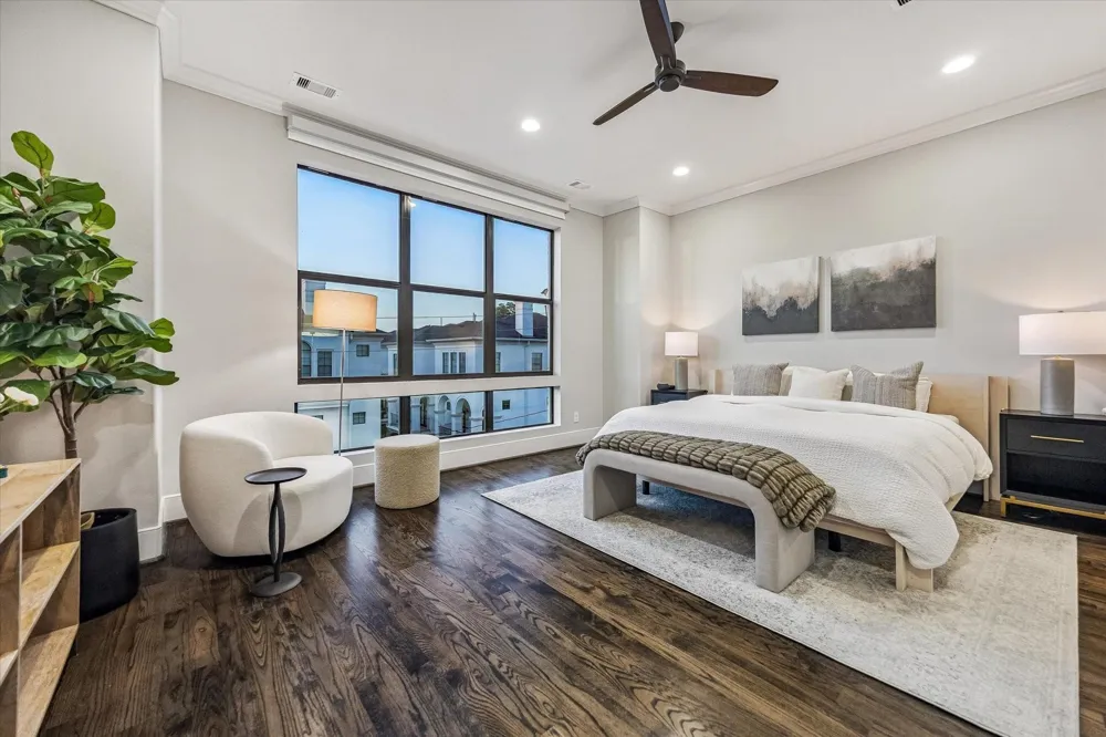 520 Knox Street Houston, TX 77007
