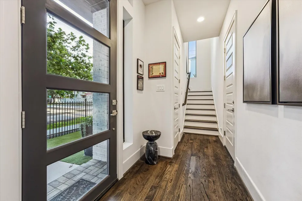 520 Knox Street Houston, TX 77007