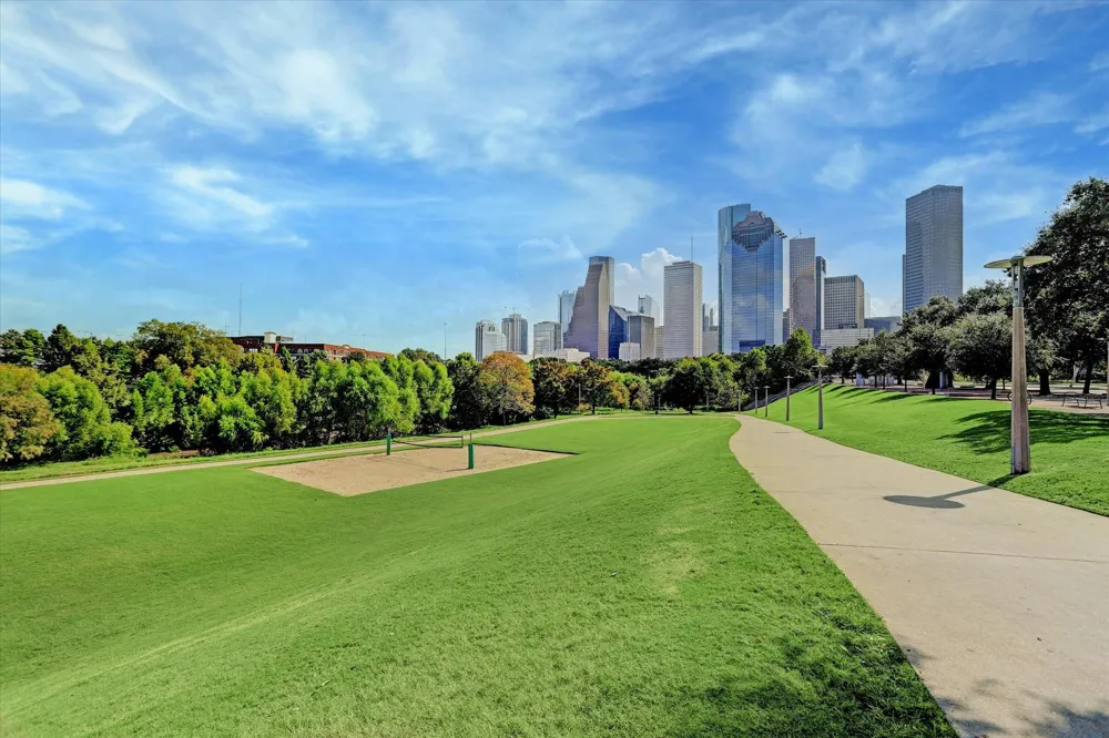 520 Knox Street Houston, TX 77007