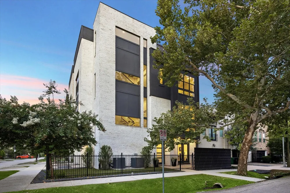 520 Knox Street Houston, TX 77007