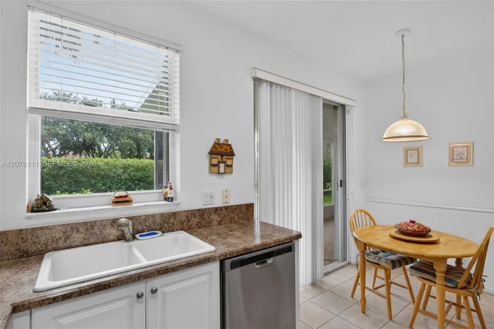 11641 NW 47th Dr Coral Springs, FL 33076