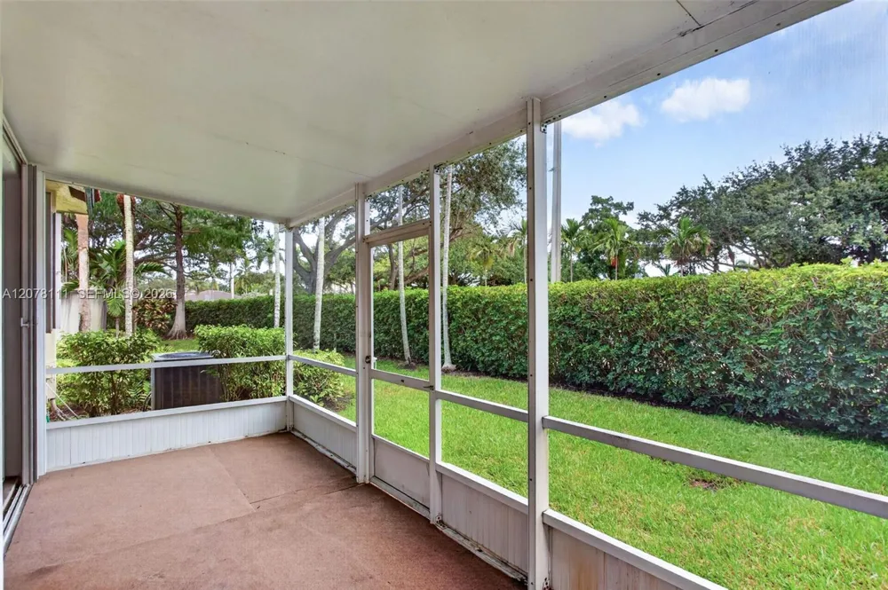 11641 NW 47th Dr Coral Springs, FL 33076