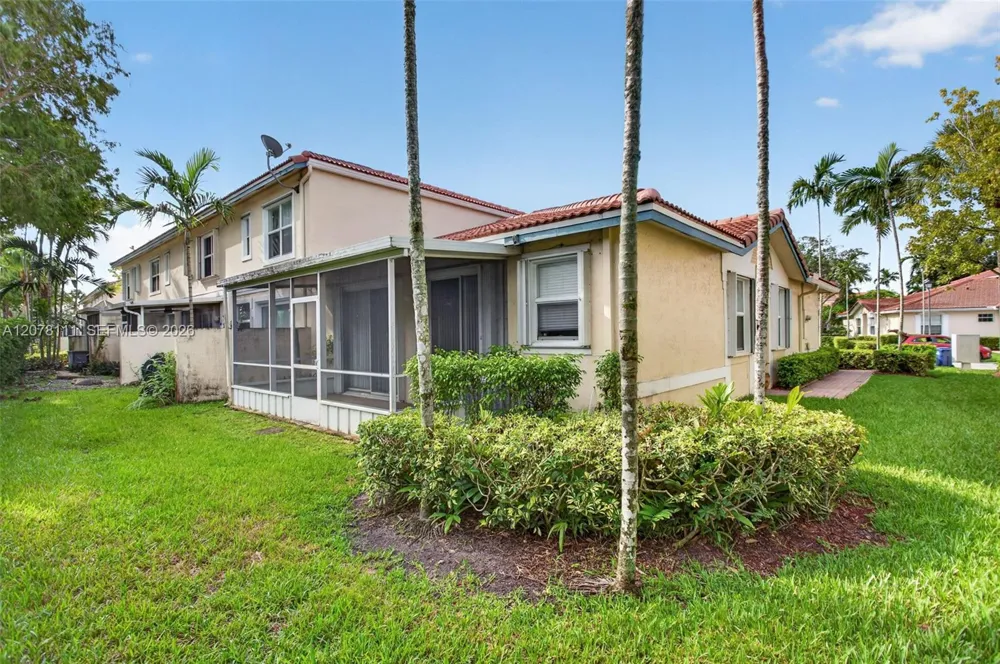 11641 NW 47th Dr Coral Springs, FL 33076