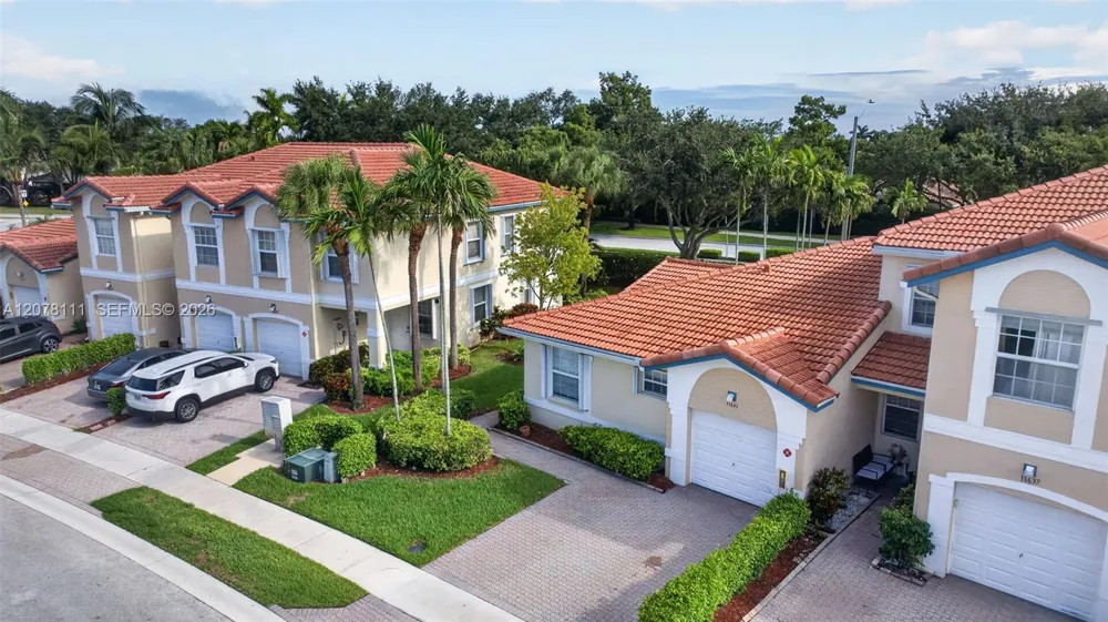 11641 NW 47th Dr Coral Springs, FL 33076