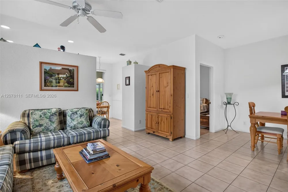 11641 NW 47th Dr Coral Springs, FL 33076