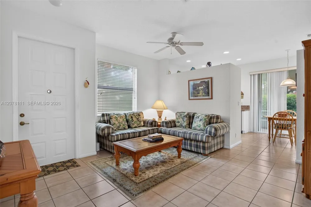11641 NW 47th Dr Coral Springs, FL 33076