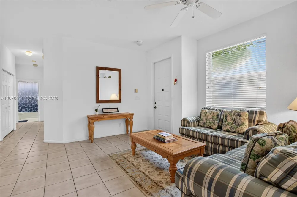 11641 NW 47th Dr Coral Springs, FL 33076