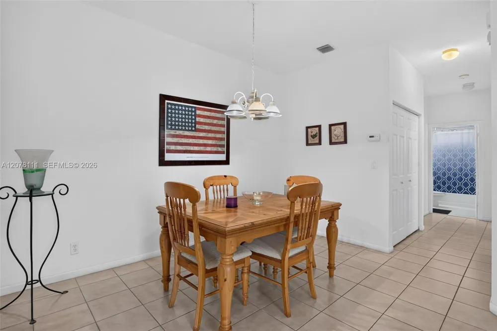 11641 NW 47th Dr Coral Springs, FL 33076