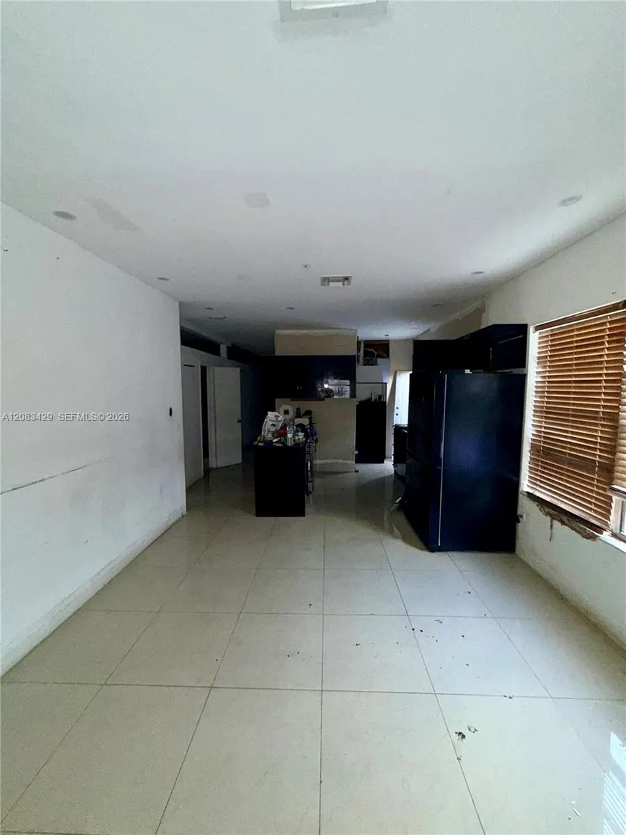 1829 NW 5th St Miami, FL 33125