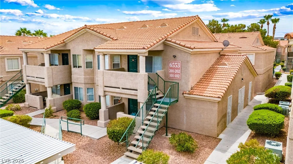 6553 McRae Avenue Las Vegas, NV 89108