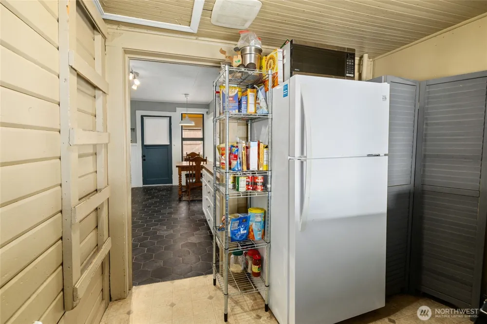 8171 SR 903 Ronald, WA 98940