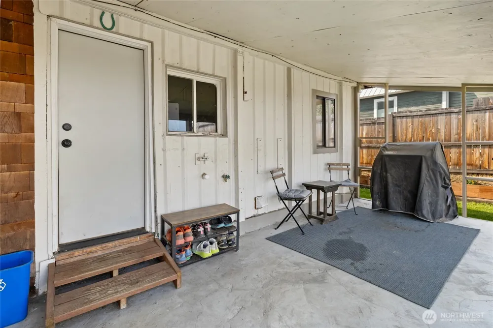 8171 SR 903 Ronald, WA 98940