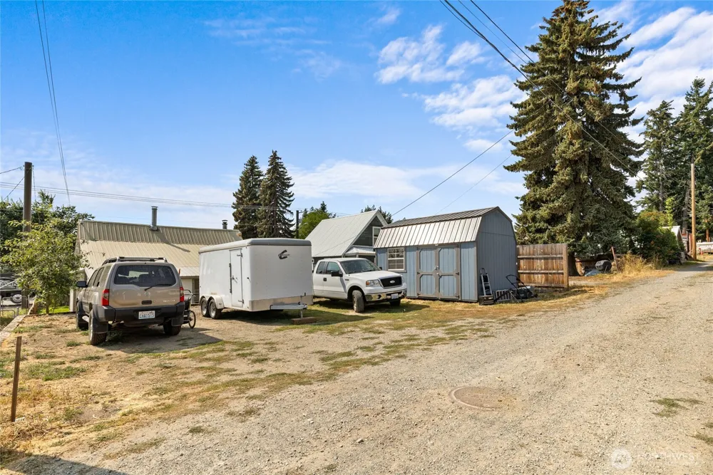 8171 SR 903 Ronald, WA 98940
